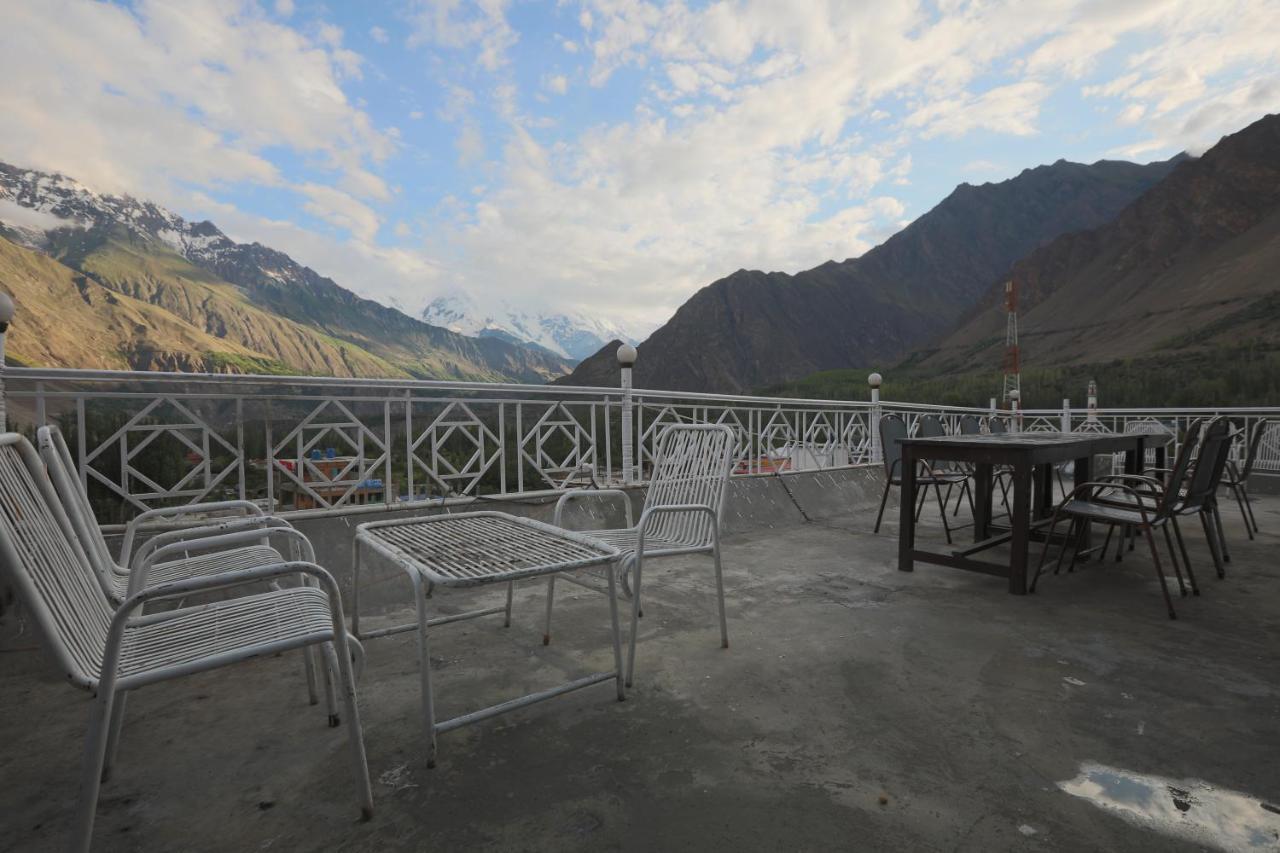 Hunza City Hotel Karimabad  Экстерьер фото