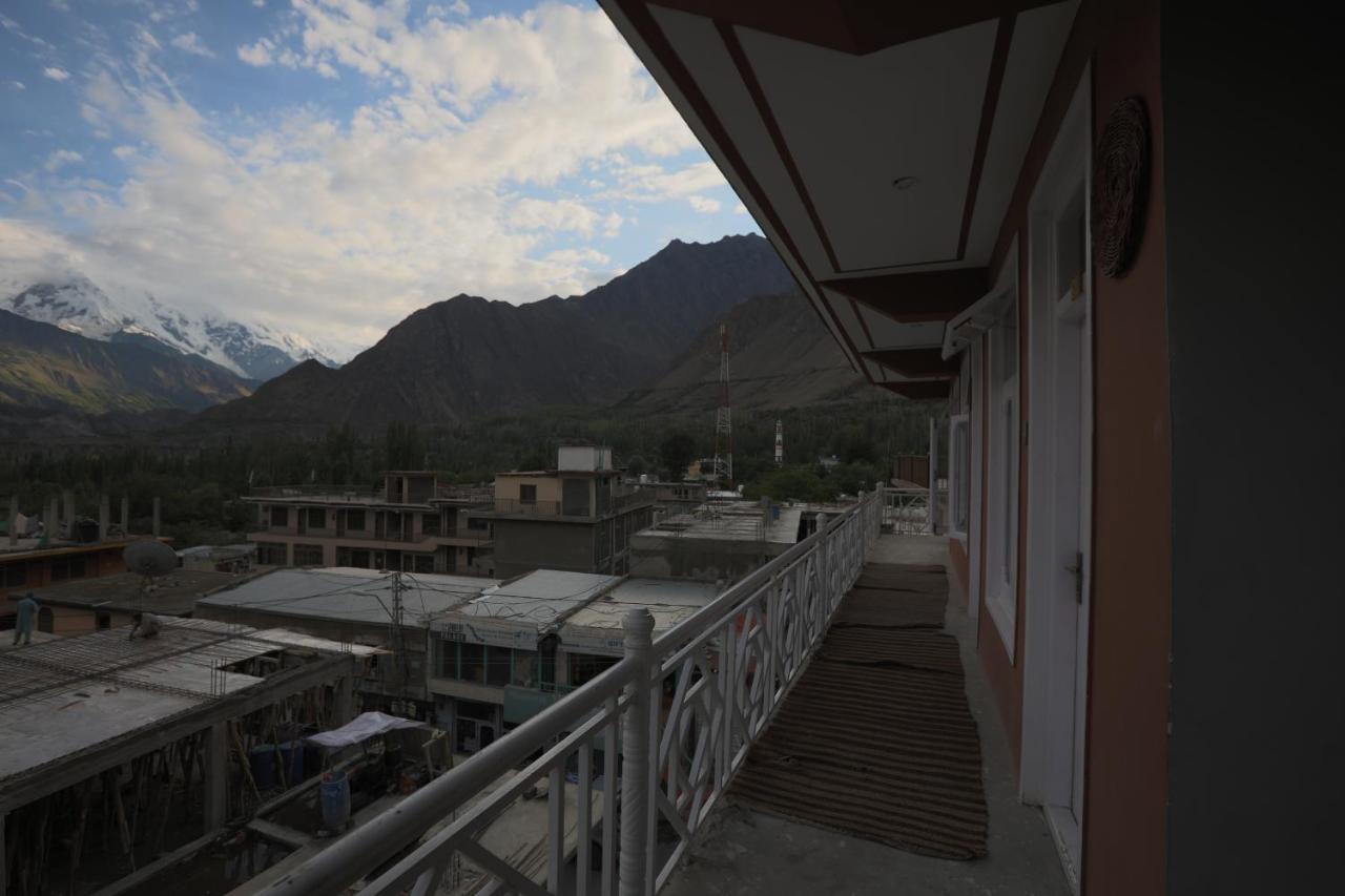 Hunza City Hotel Karimabad  Экстерьер фото